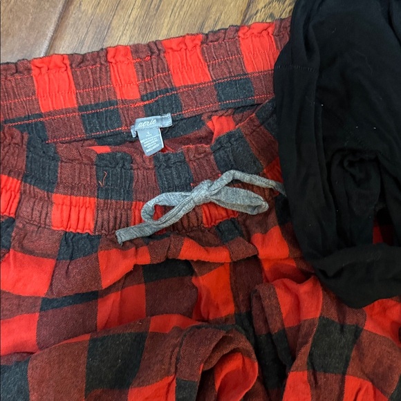 Check pjs - Picture 2 of 4